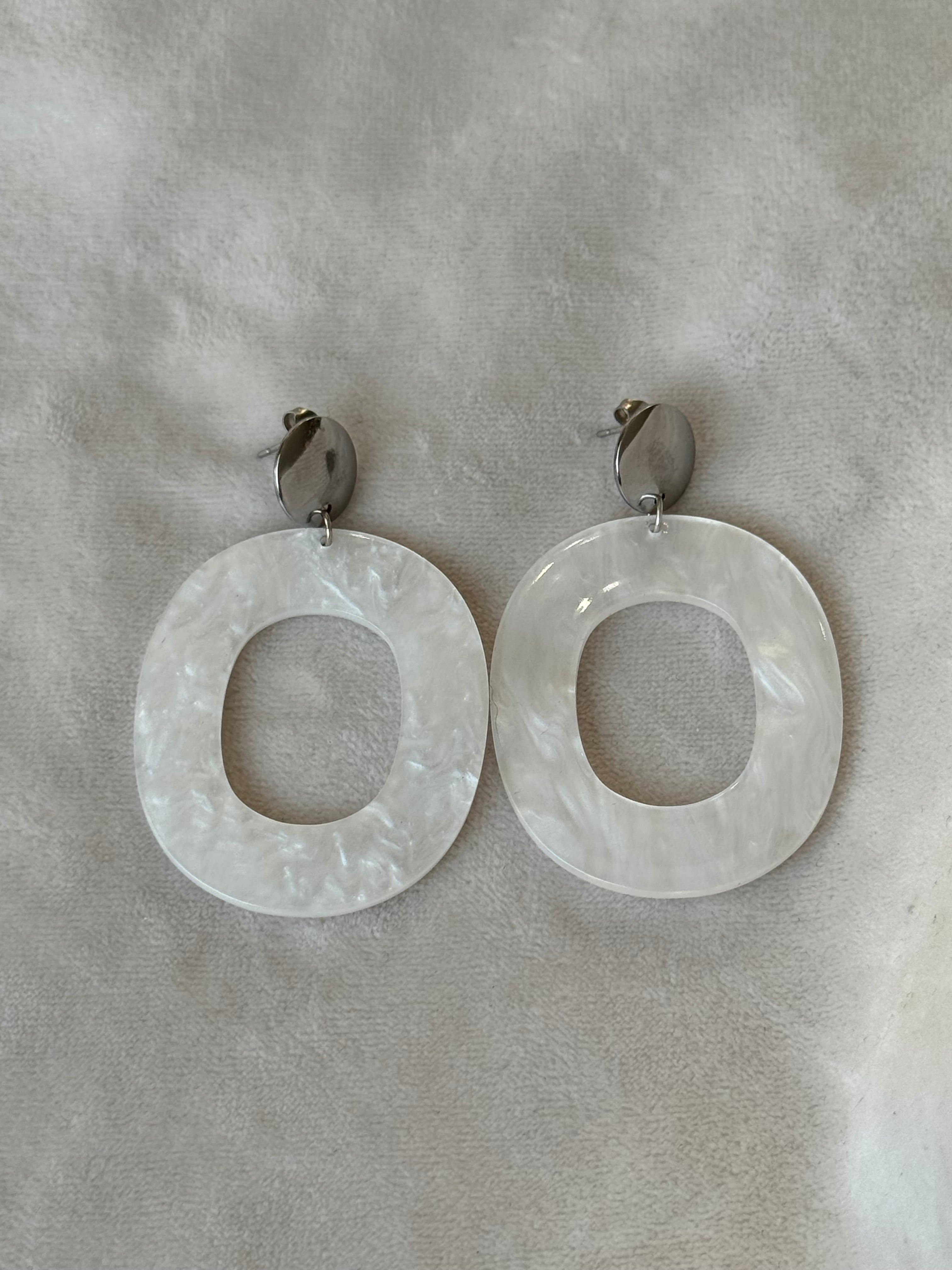 Oorbellen zilver/wit