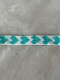 Armband wit/turquoise hartjes