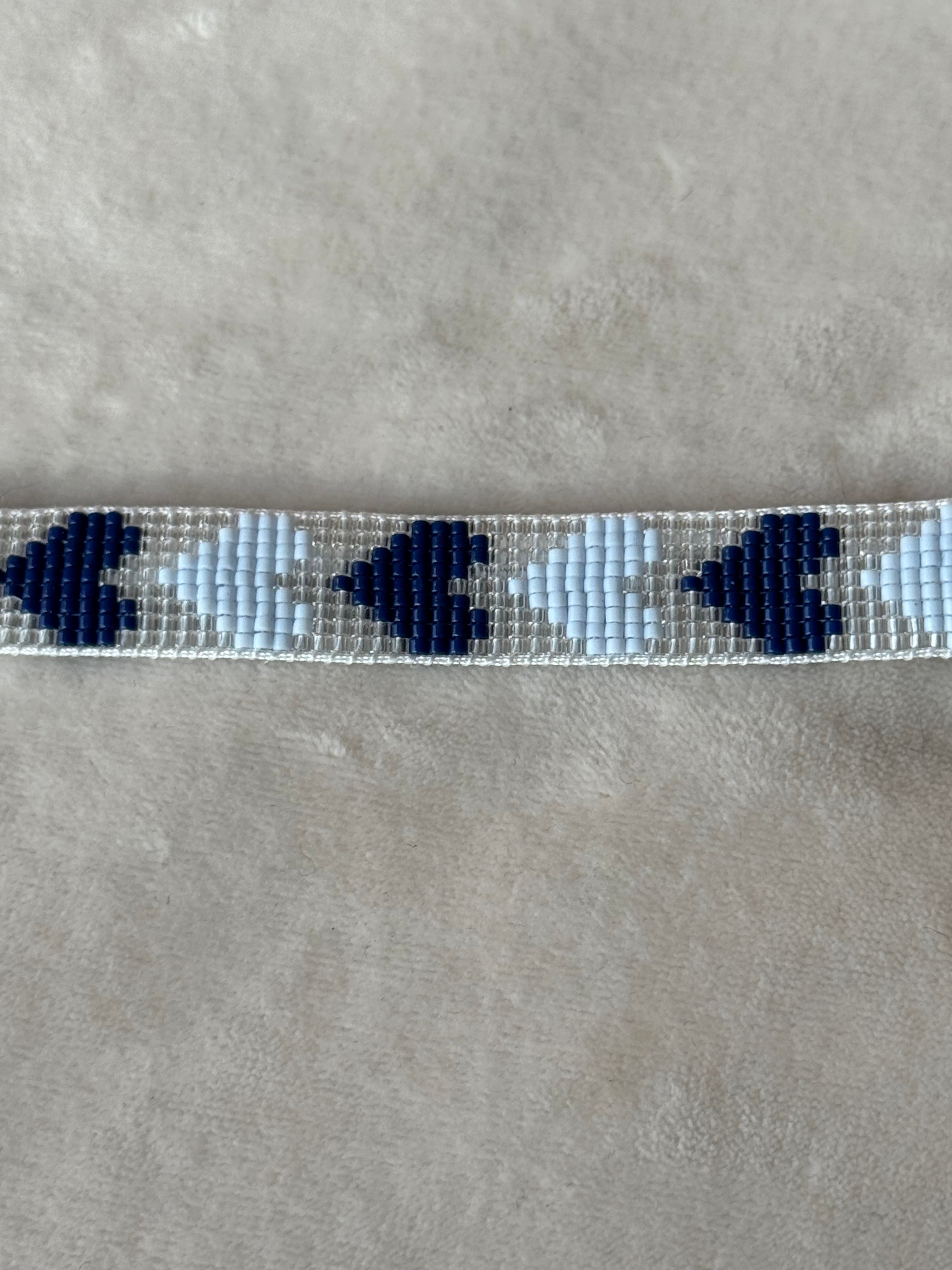 Armband grijs/blauw hartjes