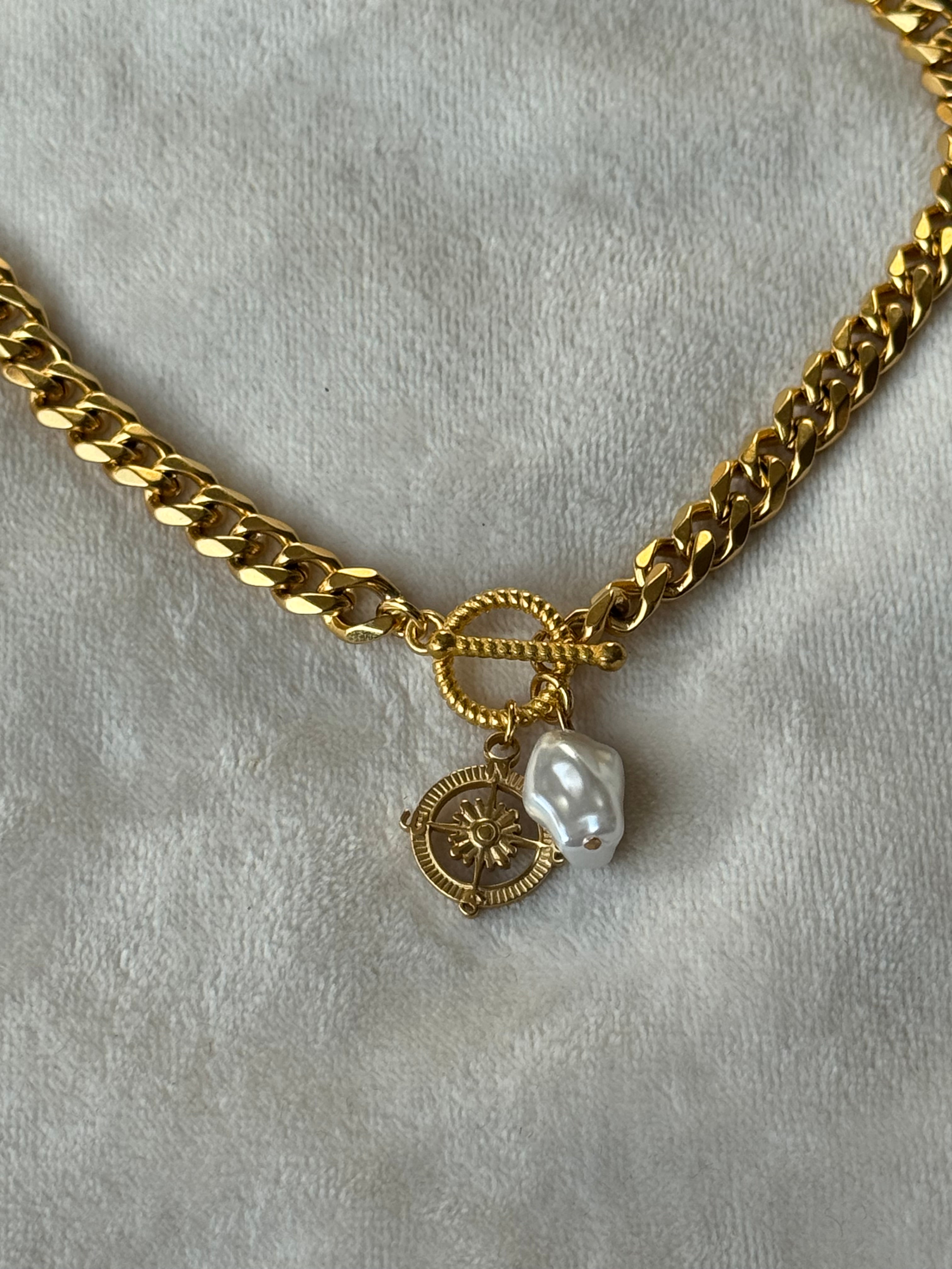 Ketting goud/wit parel